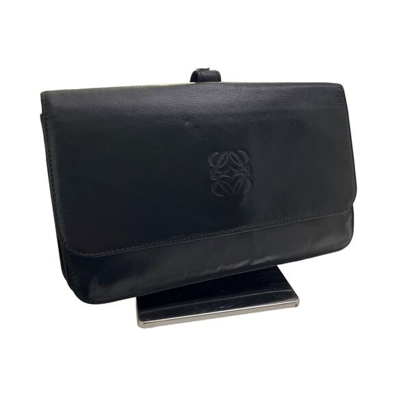 Loewe Anagram Clutch Black Leather Sleek Minimalist Spanish Designer Luxury - Picture 4 of 15